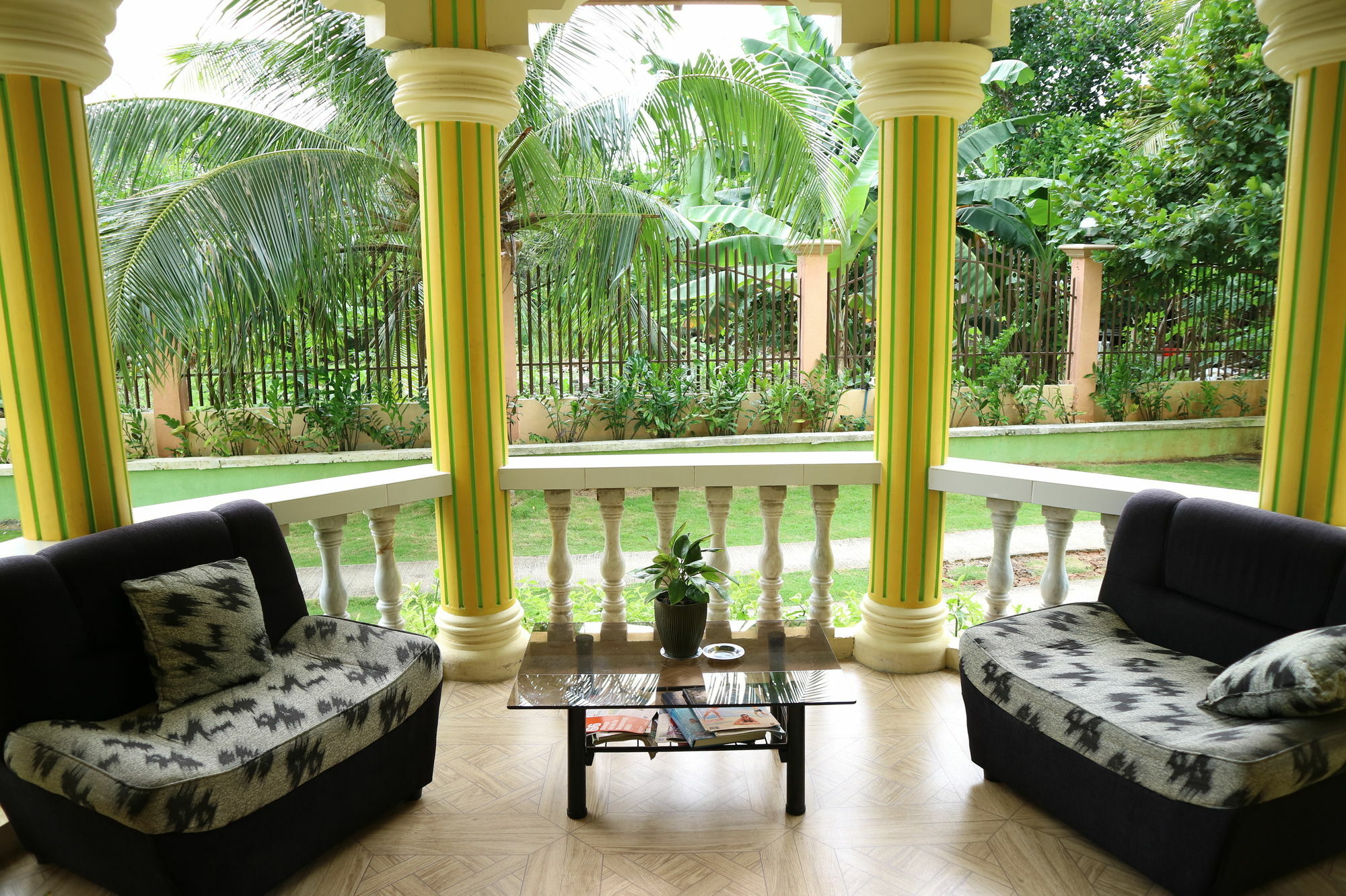 Oyo 422 Villa Emilia Pension House Đảo Đảo Panglao Ngoại thất bức ảnh