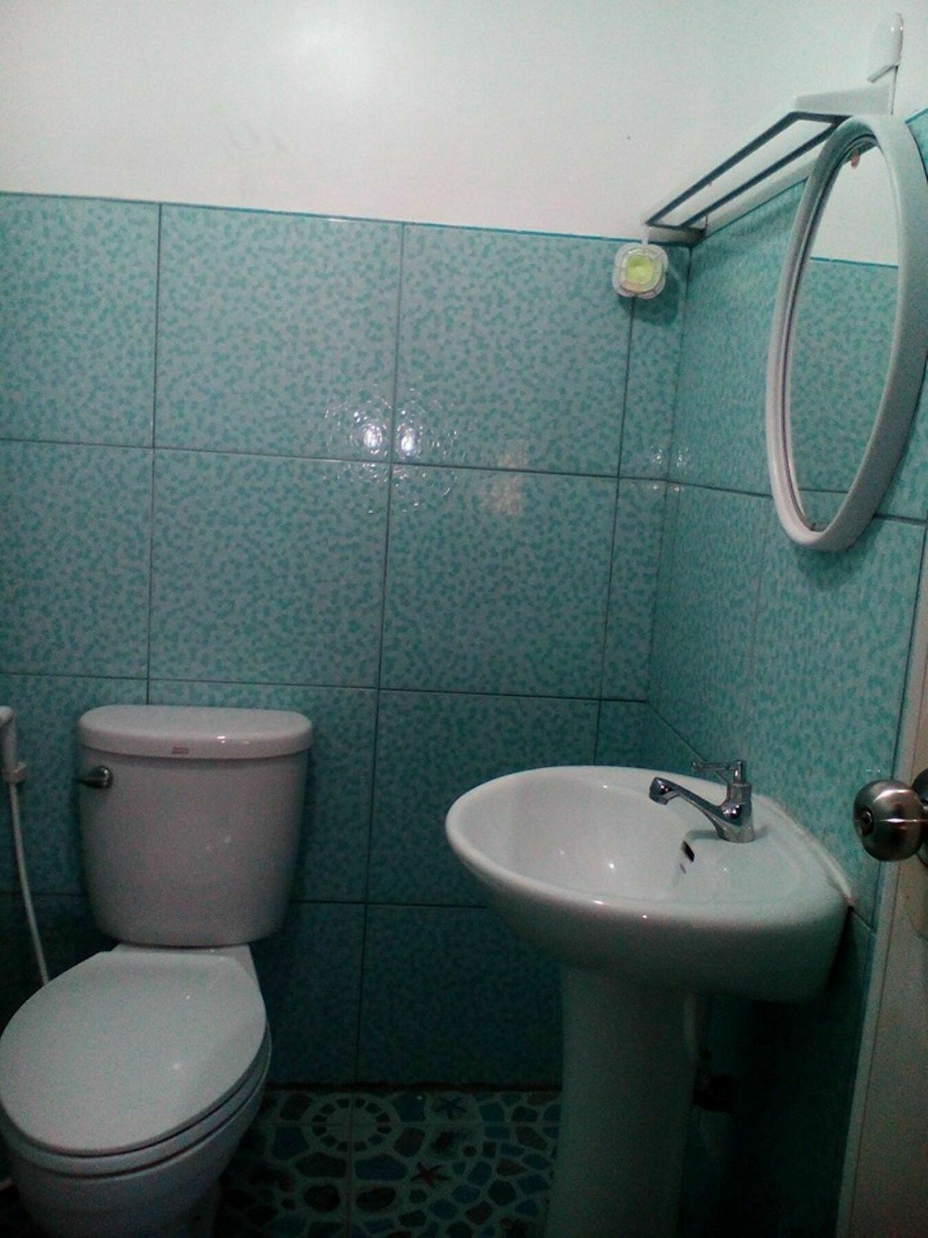 Oyo 422 Villa Emilia Pension House Đảo Đảo Panglao Ngoại thất bức ảnh
