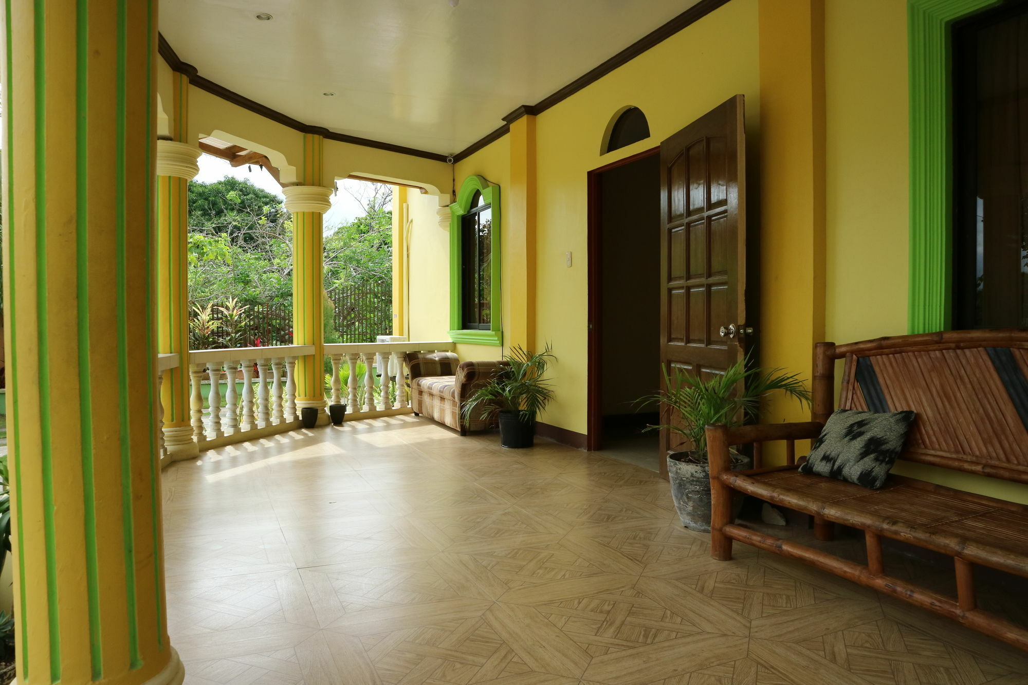Oyo 422 Villa Emilia Pension House Đảo Đảo Panglao Ngoại thất bức ảnh