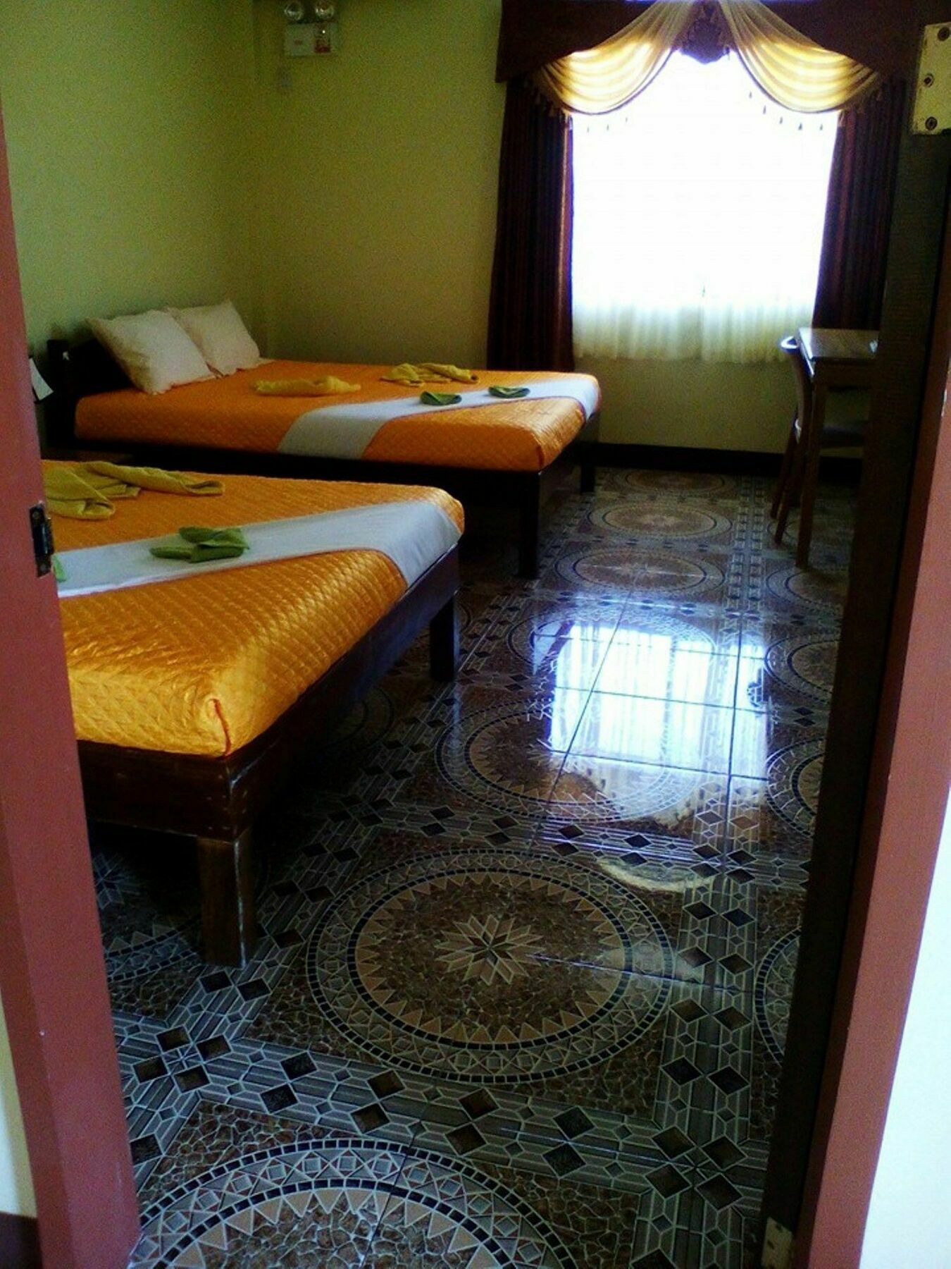 Oyo 422 Villa Emilia Pension House Đảo Đảo Panglao Ngoại thất bức ảnh