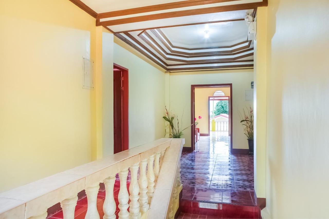 Oyo 422 Villa Emilia Pension House Đảo Đảo Panglao Ngoại thất bức ảnh