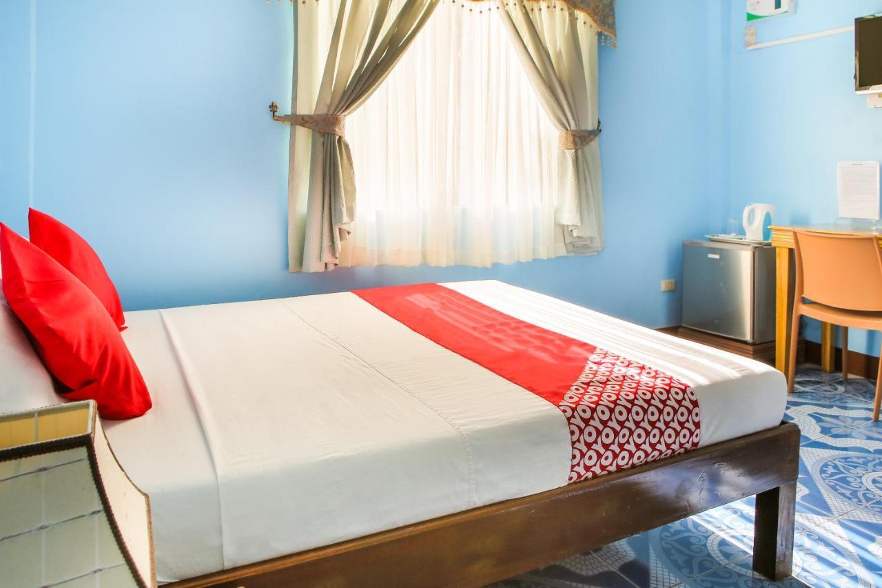 Oyo 422 Villa Emilia Pension House Đảo Đảo Panglao Ngoại thất bức ảnh